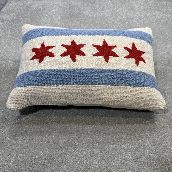 Peking Handicraft Chicago Flag Wool Chinoiserie Hook Throw Pillow Star 12x18 - Picture 1 of 12